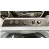 Image 3 : MIDEA MLV47C4AWW. 27-INCH HIGH-EFFICIENCY TOP-LOAD WASHING MACHINE FINISHED IN WHITE WITH GLASS LID