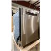 Image 1 : BOSCH SHP55CM5N. BOSCH 500 SERIES, PREMIUM 24-INCH BUILT-IN POCKET-HANDLE DISHWASHER