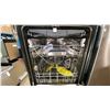 Image 5 : BOSCH SHP55CM5N. BOSCH 500 SERIES, PREMIUM 24-INCH BUILT-IN POCKET-HANDLE DISHWASHER