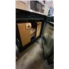 Image 3 : BOSCH MODEL HBLP451RUC/09. 30-INCH BUILT-IN SINGLE ELECTRIC WALL OVEN FINISHED IN CLEAN STAINLESS ST