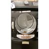 Image 4 : MAYTAG MODEL YMED5630MBK0.  27-INCH FRONT-LOAD STACKABLE ELECTRIC DRYER WITH 7.3 CUBIC FEET CAPACITY
