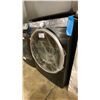 Image 2 : WHIRLPOOL MODEL YWED6720RU. PREMIUM 27-INCH FRONT-LOAD SMART ELECTRIC DRYER, 7.4 CUBIC FEET CAPACITY