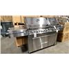 Image 1 : NAPOLEON MODEL 825RSBI. PRESTIGE PRO 825 RSBI STAINLESS STEEL DUAL HEAD NATURAL GAS GRILL WITH