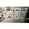 Image 9 : NAPOLEON MODEL 825RSBI. PRESTIGE PRO 825 RSBI STAINLESS STEEL DUAL HEAD NATURAL GAS GRILL WITH
