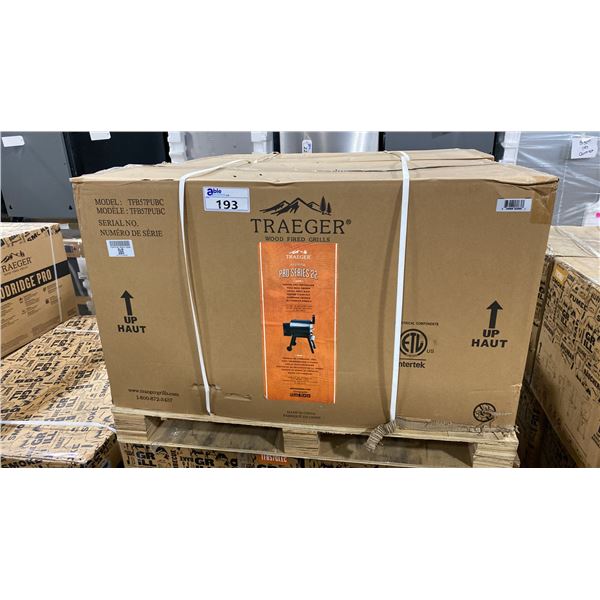 TRAEGER MODEL TFB57PUBC. PRO SERIES 22 WOOD PELLET GRILL BBQ IN BLACK