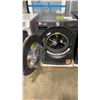Image 2 : WHIRPOOL MODEL WFW6720RU0. 5.8 CU. FT. I.E.C. SMART FRONT LOAD ENERGY STAR CERTIFIED WASHER