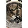 Image 3 : WHIRPOOL MODEL WFW6720RU0. 5.8 CU. FT. I.E.C. SMART FRONT LOAD ENERGY STAR CERTIFIED WASHER