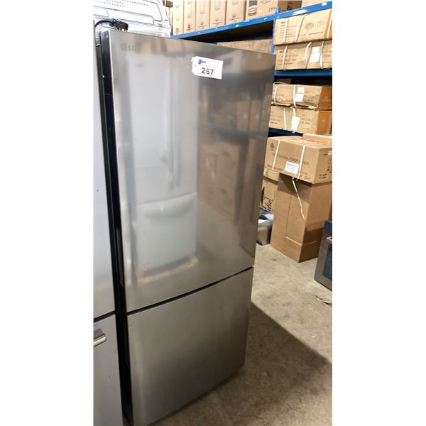LG MODEL LBNC15251U/00. STAINLESS STEEL 28" 15 CU FT COUNTER-DEPTH BOTTOM FREEZER REFRIGERATOR