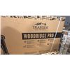 Image 2 : TRAEGER MODEL TFB97JLH. WOODBRIDGE PRO PELLET GRILL WITH SIDE SHELF AND CONNECTIVITY - 970-SQ.IN.