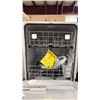 Image 3 : WHIRLPOOL MODEL WDF341PAPW. 24" BUILT IN DISHWASHER IN WHITE