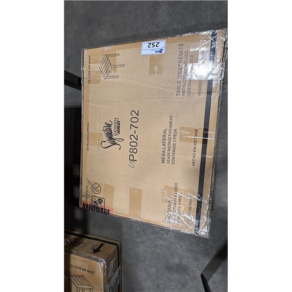 ASHLEY MODEL P802-702. SIGNATURE DESIGN BY ASHLEY VISOLA OUTDOOR END TABLE