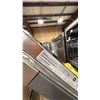 Image 3 : BOSCH MODEL SHVM63W53N/20. 300 SERIES 24" BUILT IN PANEL READY TALL TUB DISHWASHER WITH TOP TOUCH