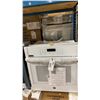 Image 1 : GE MODEL JKS000DNWW. 27" BUILT IN SINGLE WALL OVEN IN WHITE WITH STEAM CLEAN AND WIFI