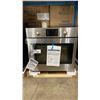 Image 1 : BOSCH MODEL HBL5455RUC 500 SERIES SINGLE CONVECTION WALL OVEN RH DOOR IN STAINLESS STEEL
