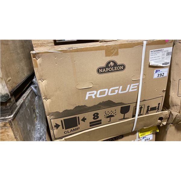 NAPOLEON ROGUE 525 MODEL RXT525SIBNSS-1 STAINLESS STEEL NATURAL GAS 4 BURNER GRILL WITH INFRARED