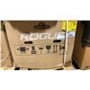 Image 1 : NAPOLEON ROGUE 525 MODEL RSE525RSIBPSS-1 STAINLESS STEEL PROPANE 4 BURNER GRILL WITH INFRARED