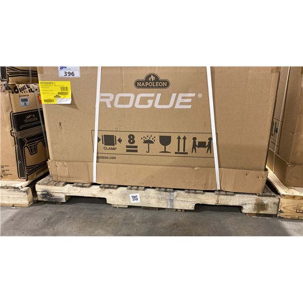 NAPOLEON ROGUE XT 625 MODEL RXT625SIBPK BLACK PROPANE GRILL WITH 5 BURNERS AND STAINLESS STEEL SEAR