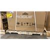 Image 1 : NAPOLEON ROGUE XT 625 MODEL RXT625SIBPK BLACK PROPANE GRILL WITH 5 BURNERS AND STAINLESS STEEL SEAR