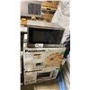 Image 1 : GROUP OF 3 PANASONIC MICROWAVE OVENS.