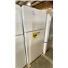 Image 1 : AMANA MODEL ART316TFDW02. TEXTURED WHITE 16 CU FT FREESTANDING TOP-FREEZER REFRIGERATOR