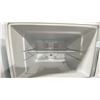 Image 5 : AMANA MODEL ART316TFDW02. TEXTURED WHITE 16 CU FT FREESTANDING TOP-FREEZER REFRIGERATOR