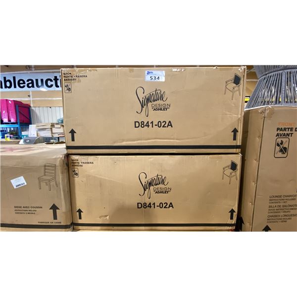 4 ASHLEY SIGNATURE DESIGN MODEL D841-02A TRADITIONAL ARMCHAIRS *IN BOX, 2 BOXES*