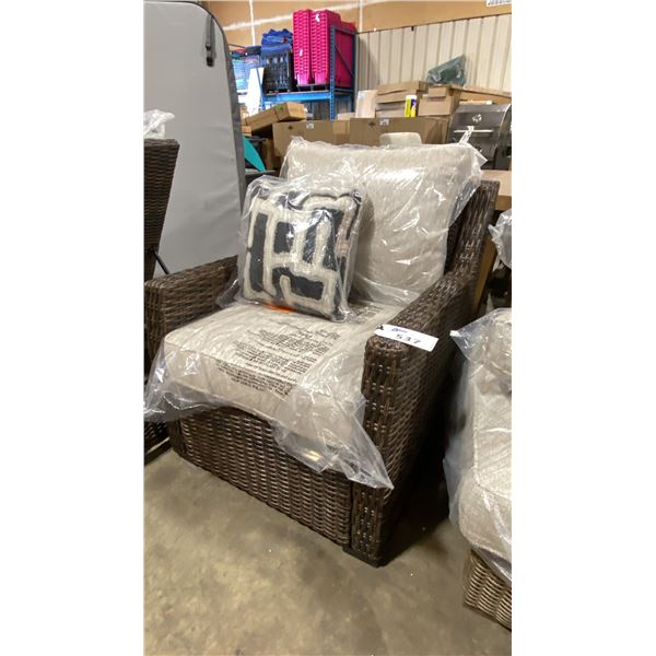 ASHLEY SIGNATURE DESIGN MODEL P465-820 OUTDOOR PATIO ARM CHAIR WITH CUSHION