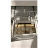 Image 4 : MAYTAG MODEL MBB1957FEW. WHITE 30" 18.67 CU FT  BOTTOM FREEZER REFRIGERATOR