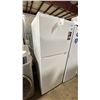Image 1 : MARATHON MODEL MFF103W. 24" 10.4 CU FT WHITE MID-SIZED TOP FREEZER REFRIGERATOR