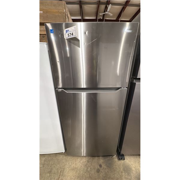 DANBY MODEL DFF142E1SSDB. STAINLESS STEEL 14.2 CU FT APARTMENT SIZED TOP FREEZER REFRIGERATOR