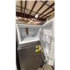 Image 2 : WHIRLPOOL MODEL WRTX5419SZ. 30", 19.3 CU FT STAINLESS STEEL TOP FREEZER REFRIGERATOR