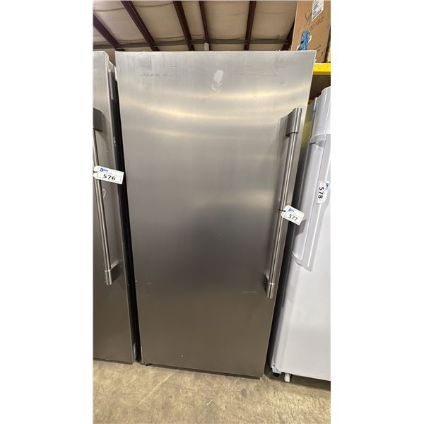 FRIGIDAIRE MODEL FPFU19F8WF4. STAINLESS STEEL 19 CU FT SINGLE DOOR UPRIGHT FREEZER COLUMN WITH