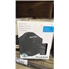 Image 4 : SHELF OF ASSORTED SIZES/STYLES BROIL KING GRILL COVERS