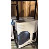 Image 5 : SHELF OF ASSORTED SIZES/STYLES BROIL KING GRILL COVERS
