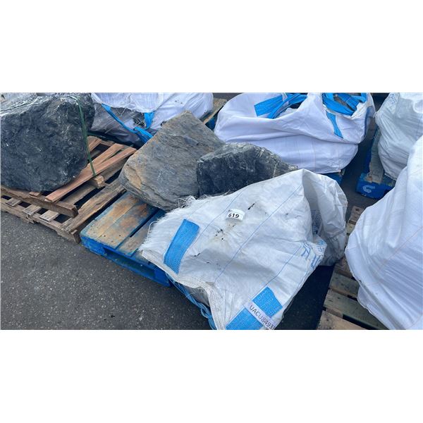 4' X 4' PALLET BAG OF DARK SLATE PROFESSIONAL OUTDOOR LANDSCAPE STONE *MUST TAKE ALL ON PALLET*