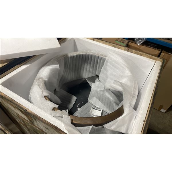 SUNPAN ASTER SMALL ROUND OUTDOOR PLANTER IN *CRATE*
