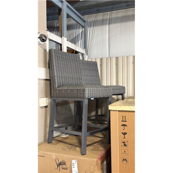 PAIR OF ASHLEY SIGNATURE DESIGN MODEL P520-130 PLASTIC RATTAN OUTDOOR PATIO *IN BOX, 1 BOX*