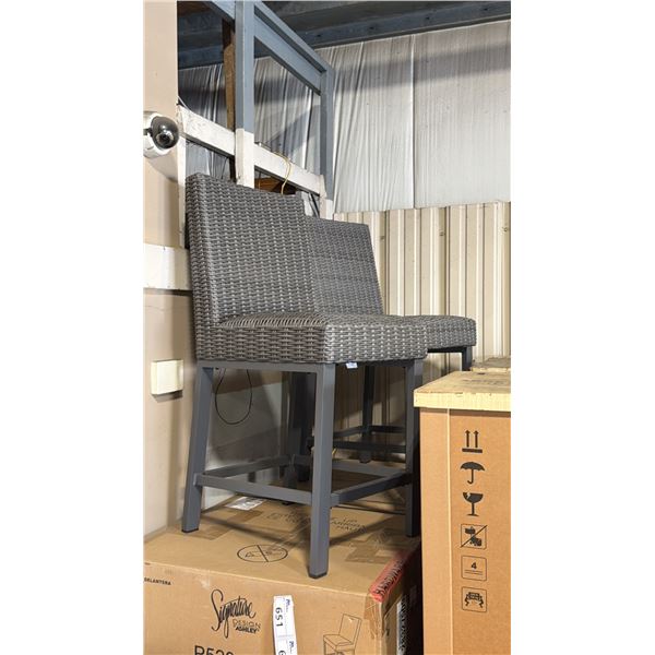 PAIR OF ASHLEY SIGNATURE DESIGN MODEL P520-130 PLASTIC RATTAN OUTDOOR PATIO *IN BOX, 1 BOX*