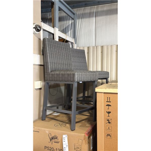PAIR OF ASHLEY SIGNATURE DESIGN MODEL P520-130 PLASTIC RATTAN OUTDOOR PATIO *IN BOX, 1 BOX*