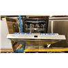 Image 4 : BOSCH MODEL SHPM65W55N/20. 500 SERIES 24" STAINLESS STEEL BUILT IN DISHWASHER, 44 DBA, PRECISION