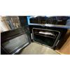 Image 3 : FRIGIDAIRE MODEL FGEW276SPFJ. 3.8 CU FT STAINLESS STEEL/BLACK BUILT IN SINGLE WALL OVEN WITH