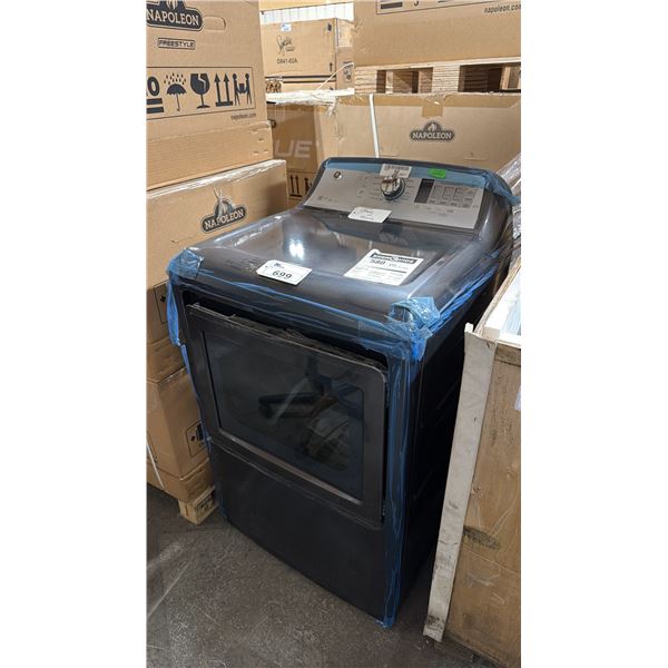G.E MODEL GTD75ECML0DG. 27" 7.4 CU FT ELECTRIC DRYER WITH 12 CYCLES, SENSOR DRY, STEAM CYCLES