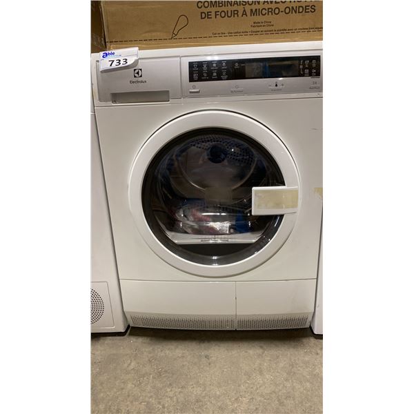ELECTROLUX MODEL EIED2CAQSW. 4 CU. FT ELECTRIC DRYER IN WHITE