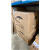 Image 2 : 2 BOXES OF OUTDOOR FURNITURE PARTS