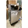 Image 1 : G.E MODEL PDT660SSF2SS. 24" STAINLESS STEEL BUILT IN DISHWASHER & PANASONIC MICROWAVE OVEN'