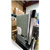 Image 4 : SILHOUETTE MODEL DAR055D2BSSPRO. 5.5 CU FT STAINLESS STEEL OUTDOOR BEVERAGE CENTER & G.E MODEL