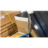 Image 5 : HAIER 24 INCH BLACK GLASS SLANTED RANGE HOOD