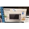 Image 2 : PANASONIC 1.1 CU.FT. 1100W MICROWAVE OVEN MODEL #NN-GT69KS C & 2 DANBY 0.7 CU.FT. 700W MICROWAVE