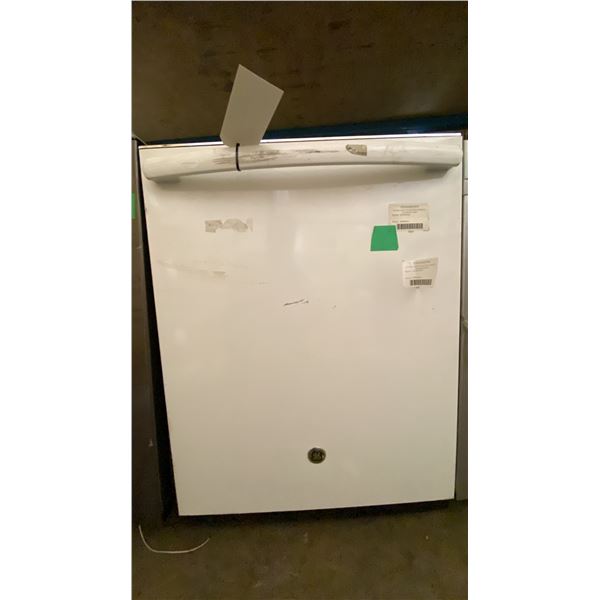 GE PROFILE MODEL PDT660SGFWW. 24" WHITE E-STAR LIGHT TOP CONTROL DISHWASHER