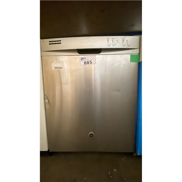 GE APPLIANCE MODEL GDF630SSFSS. 24" STAINLESS STEEL FRONT CONTROL DISHWASHER